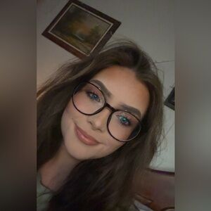 Meet your Posher, Bella